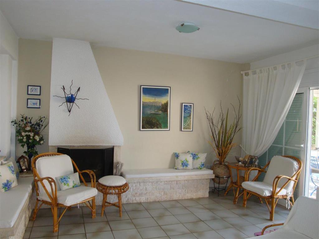 فيلا Wonderful House With Private Garden فلوغيتا المظهر الخارجي الصورة