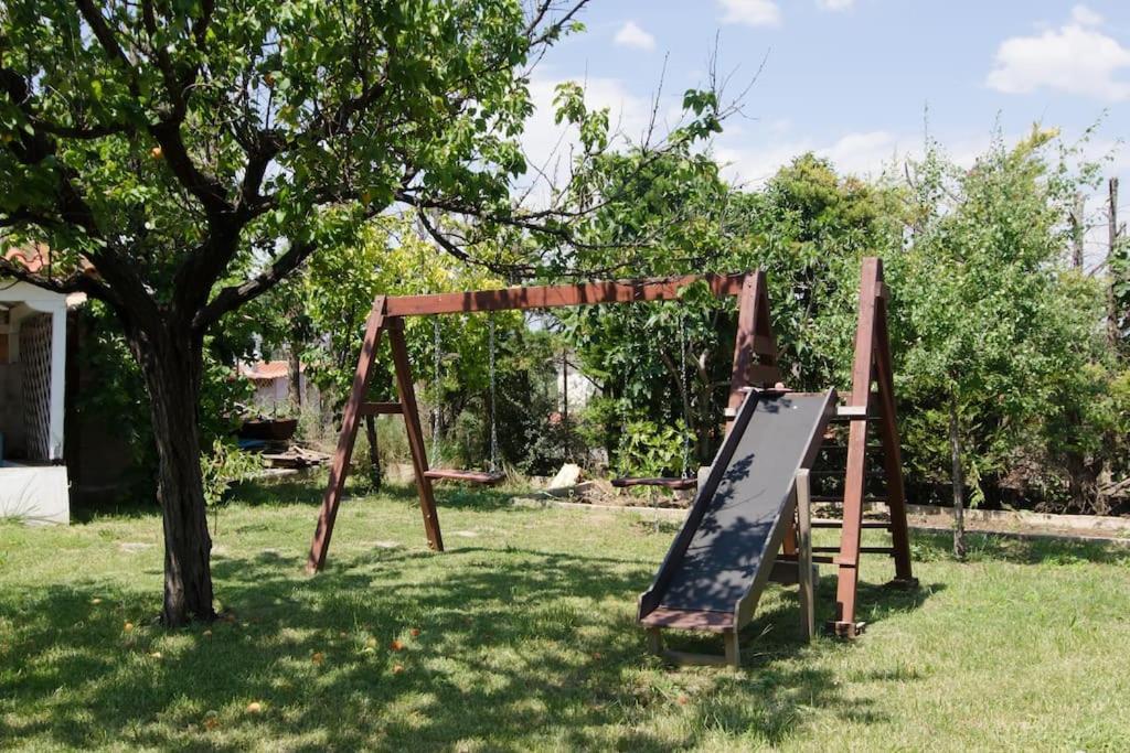 فيلا Wonderful House With Private Garden فلوغيتا المظهر الخارجي الصورة